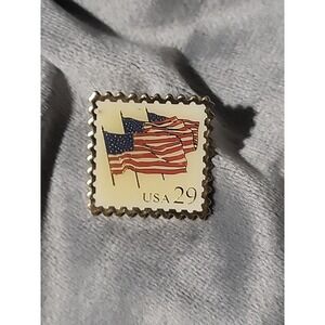 Vintage USA 29 Cent Stamp Lapel Pin Hat Three Flags‎ USPS  1991